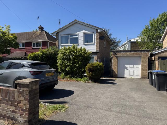 House for rent in New Haw, Runnymede
