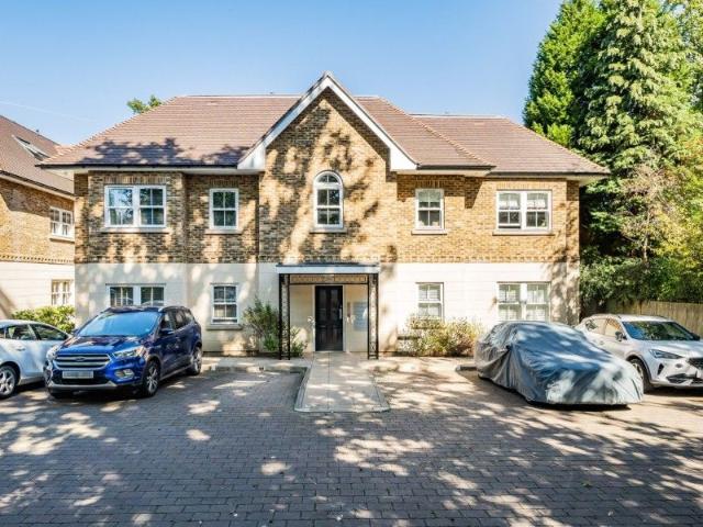 Apartment for rent in Sheerwater, Woking