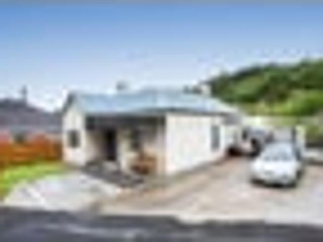 House for rent in Otakou
