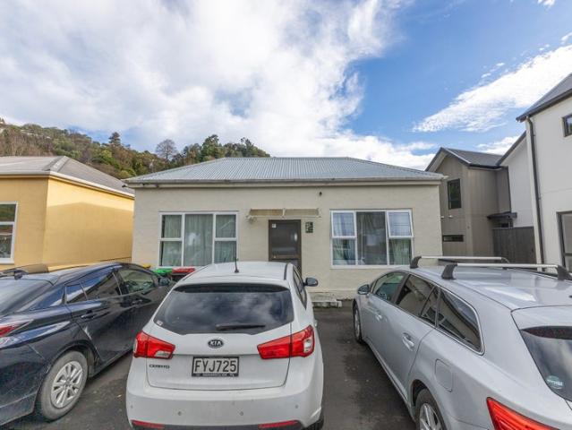House for rent in Otakou