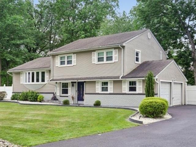 House for sale in Parsippany, New Jersey