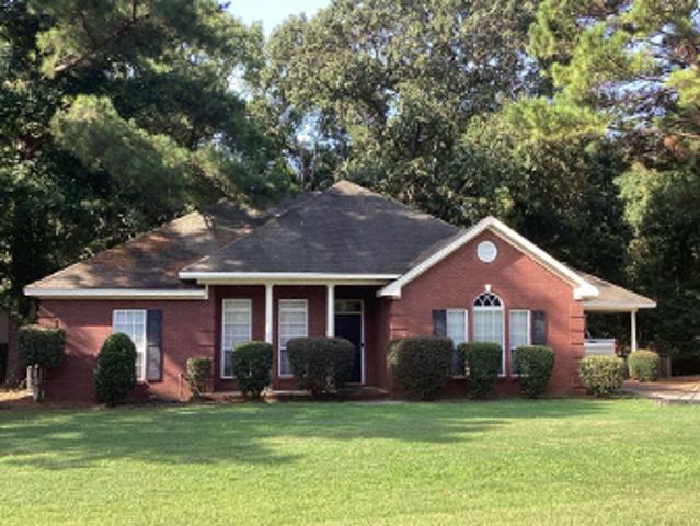 House for sale in Elmore, Alabama