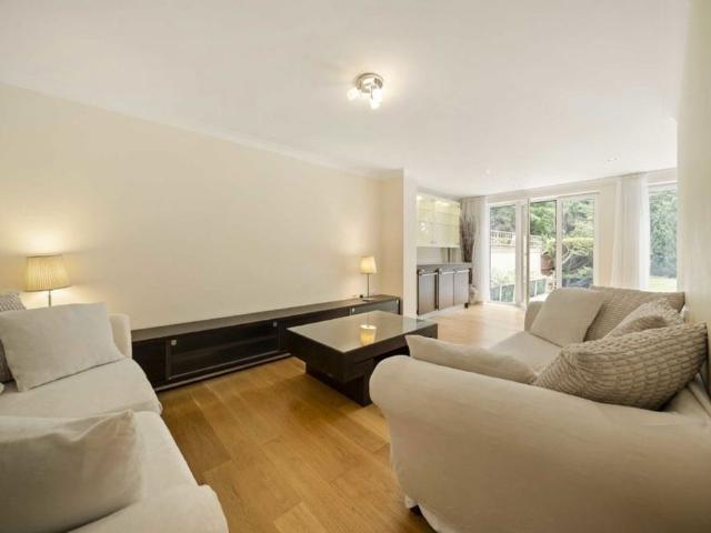House for rent in London Borough of Ealing, Perivale