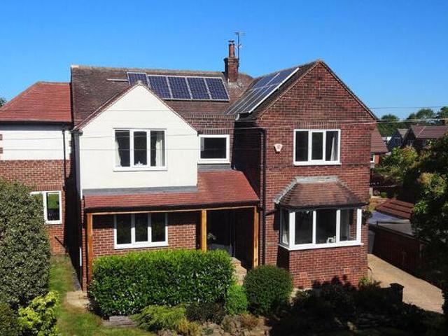 House for sale in Brighouse, West Yorkshire