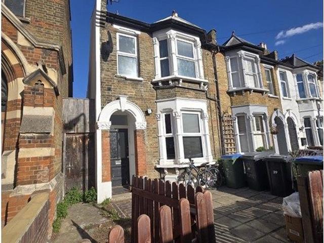 House for rent in London Borough of Waltham Forest, Greater London