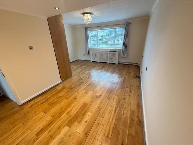 Apartment for rent in London Borough of Barnet, Greater London