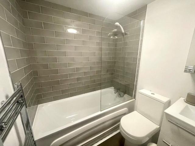 Studio for rent in Balsall Heath, Isle Of Man