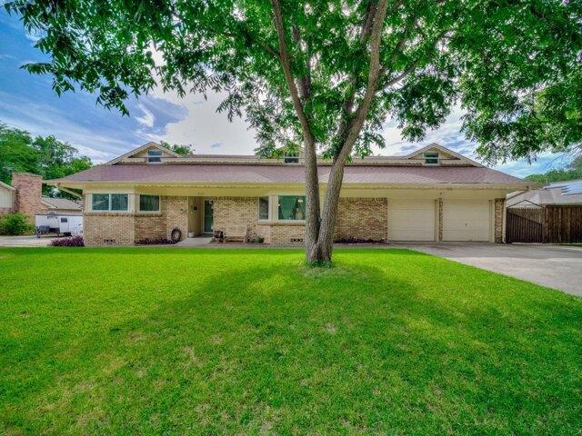 House for sale in Lake Worth, Texas