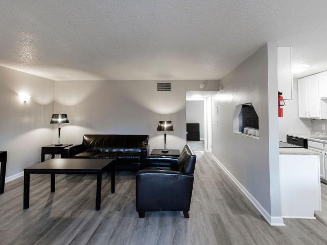 Apartment for rent in Georgetown Square, Davenport