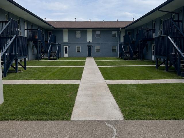 Apartment for rent in Georgetown Square, Davenport