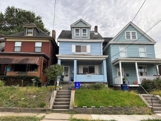 House for sale in Pittsburg, Pennsylvania