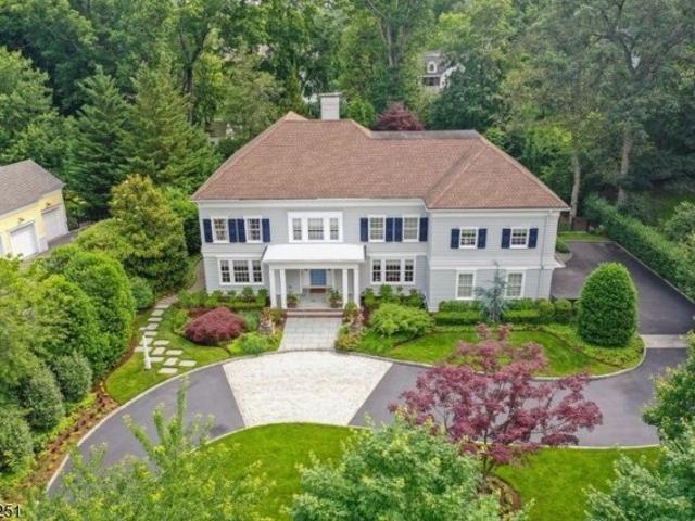 House for sale in Summit, New Jersey