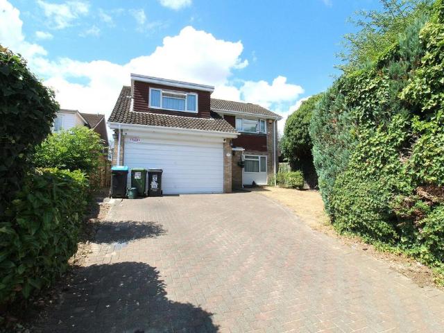 House for rent in Pouchen End, Hertfordshire