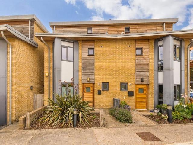 House for rent in East Greenwich, Greater London