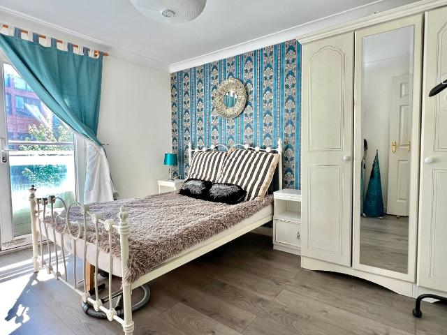 Apartment for rent in Rotherhithe, Greater London