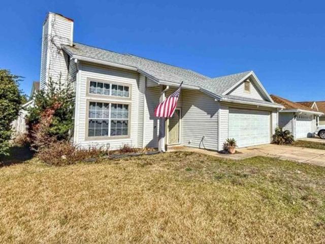 House for sale in Mary Esther
