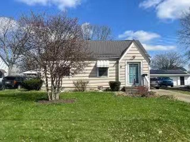 House for sale in Sharon