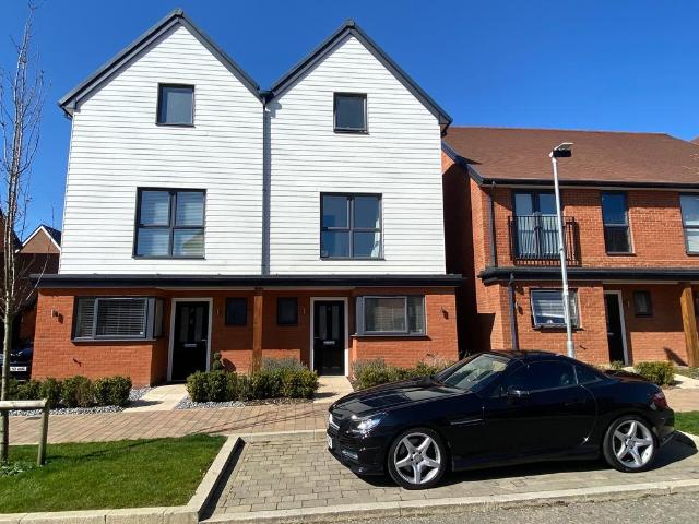 House for rent in Bridgefield, Kent