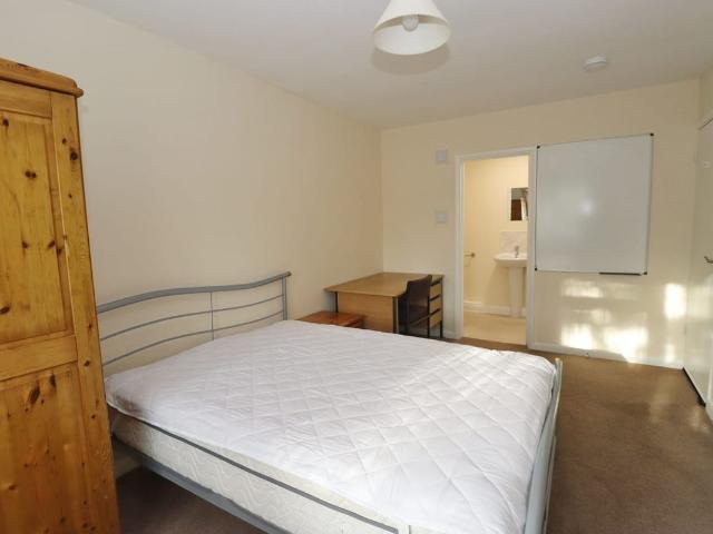 Studio for rent in Tyler Hill, Canterbury
