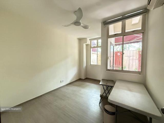 Condominium for rent in Woodgrove, 23 North West