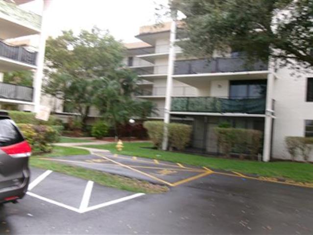 Condo for sale in Tamarac, Florida