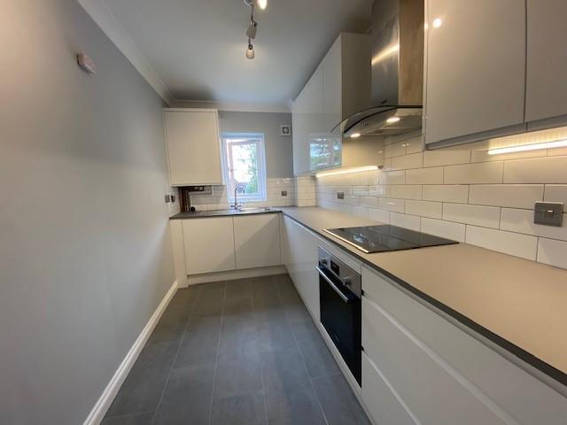 Apartment for rent in Shortlands, Greater London