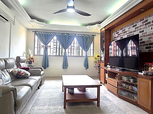 Detached House for sale in Woodlands, 25 Far North