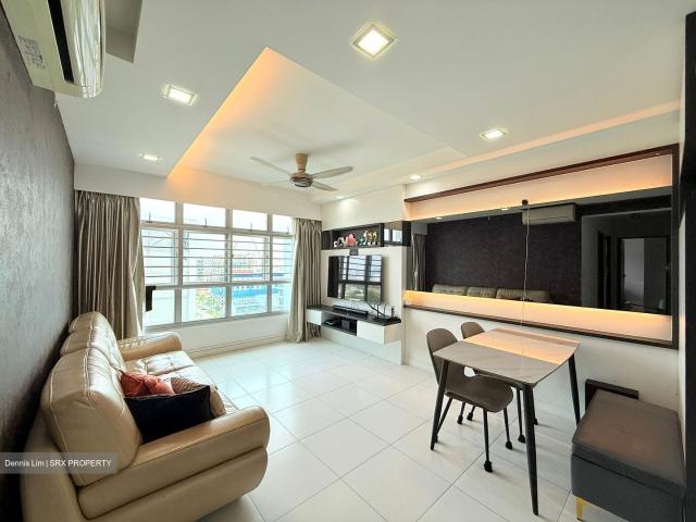 Detached House for sale in 23 North West