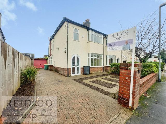 House for rent in Fulwood, Preston