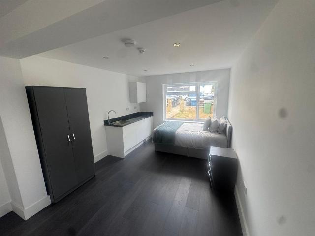 Studio for rent in Harrow Weald, Greater London