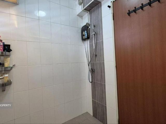 Detached House for sale in 23 North West