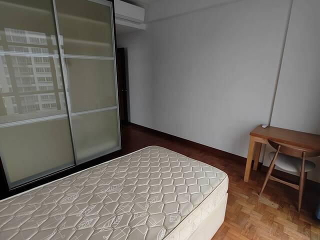 Room for rent in Woodgrove, Singapore