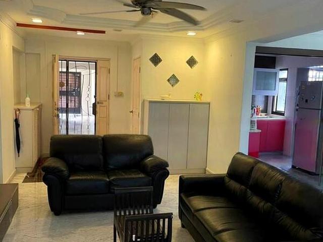 Detached House for rent in 23 North West