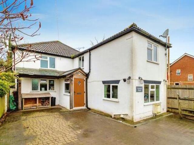 House for sale in Barton Stacey, Hampshire