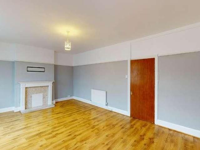 Apartment for rent in Gibbonsdown, Barry