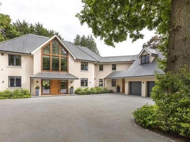 House for sale in Row Town, Surrey
