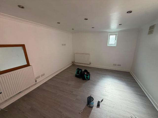 Apartment for rent in Loxford, Seven Kings