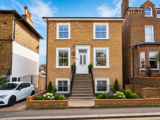 Apartment for rent in London Borough of Hounslow, Spring Grove
