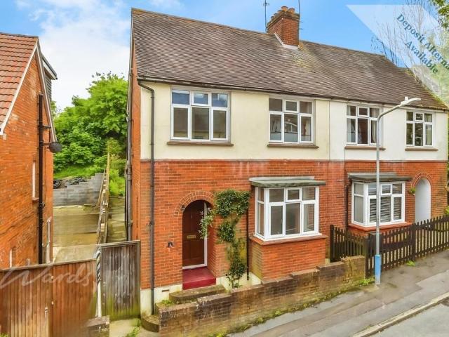 House for rent in Brook Street, Bourne Vale