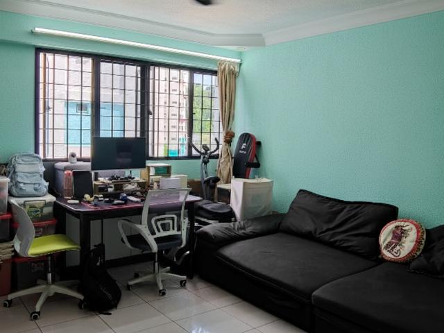 Detached House for sale in 23 North West