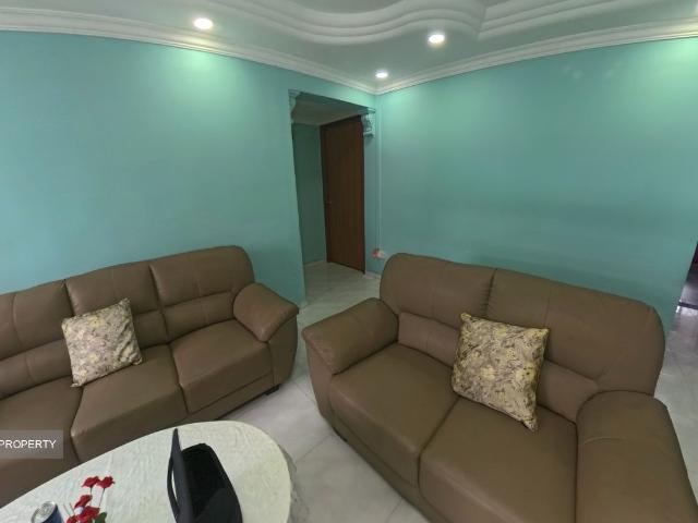 Detached House for sale in 23 North West