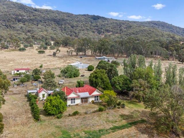 House for sale in Lima South, Victoria