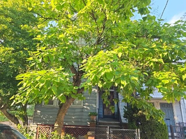 House for sale in Hudson, New Jersey