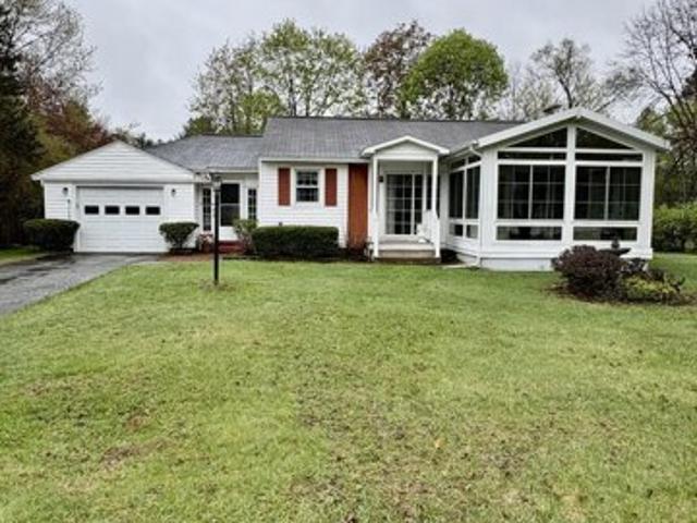 House for sale in Saratoga, New York