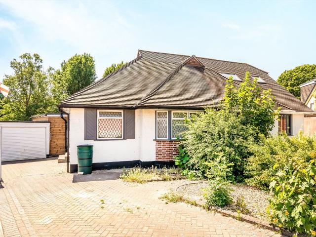House for rent in Whitton, Greater London