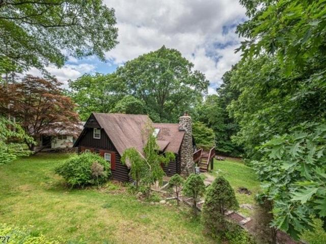 House for sale in Sparta, New Jersey
