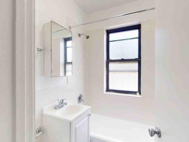 Apartment for rent in Chicago Park, Illinois