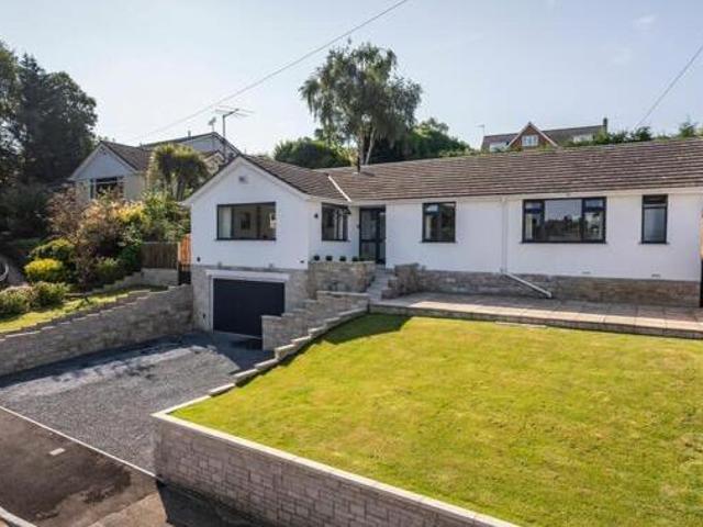 House for sale in Broadstone