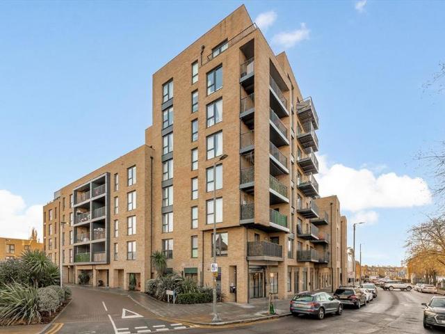 House for rent in Golders Green, Greater London