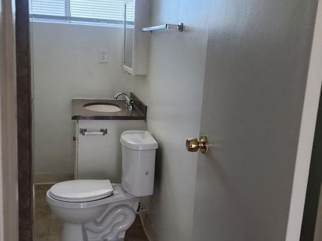 Apartment for rent in Canoga Park, California